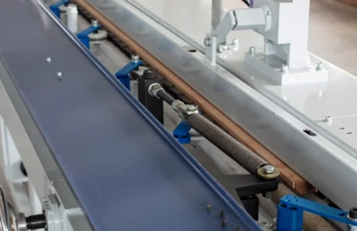 Pre connection of chain conveyor